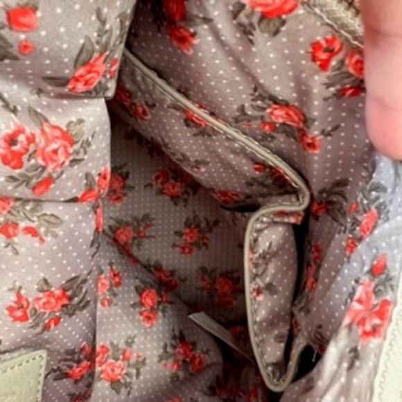 Alyssa Backpack Bag- Cute Floral Interior - Picture 8 of 10